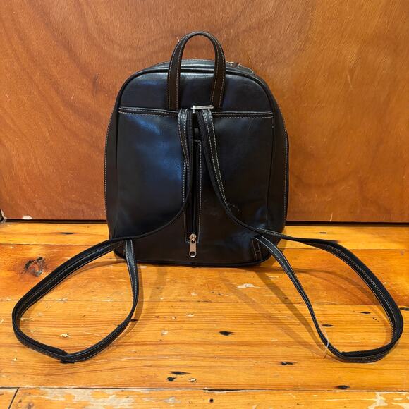 Vintage Crazy Horse by Liz Claiborne Black Leather Backpack - Picture 5 of 5